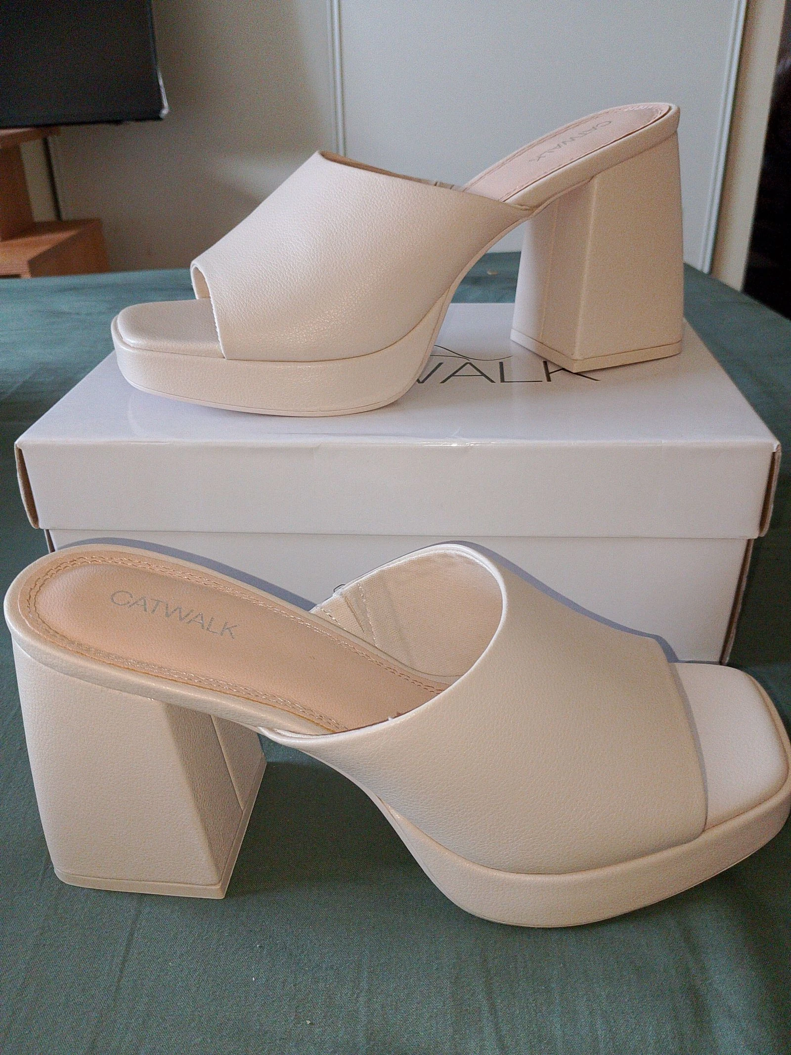Mules à talons et plateformes Catwalk – Pointure 40 – Neuves